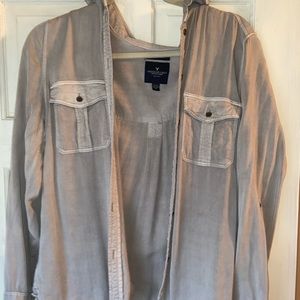 American eagle button down